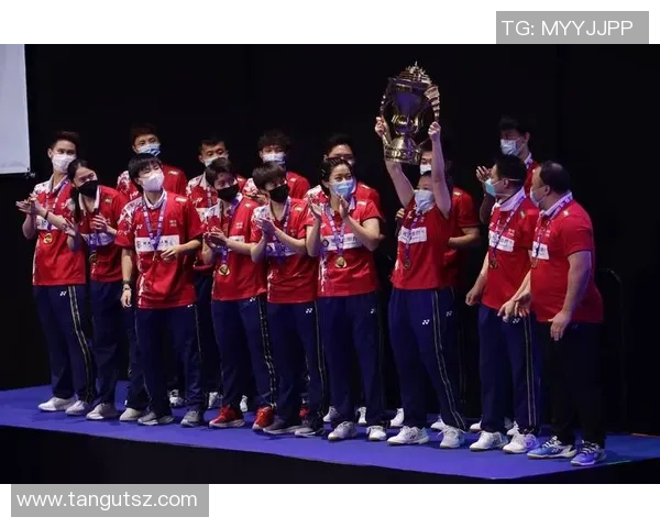 成都羽毛球队与杭州羽毛球队赛后复盘分析团队配合与战术执行的关键因素